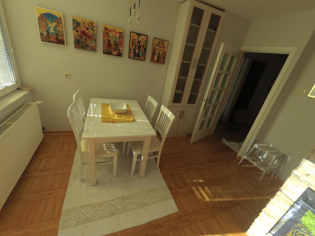 Apartman Jazzar Lägenhet Arandjelovac Exteriör bild